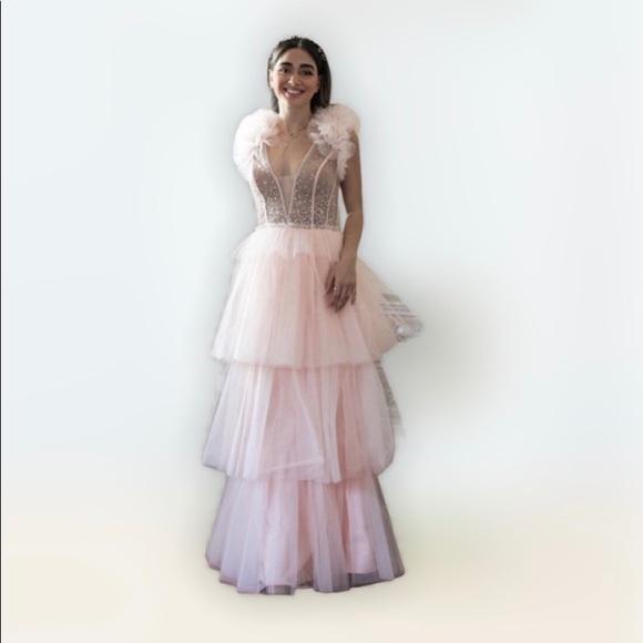 Dress - Picture 1 of 3